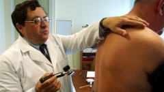 melanome-examen-medecin