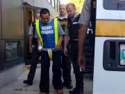 Vince Weiguang Li, à son arrivée au tribunal, à Portega la Prairie.