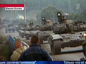 Des blindés russes font route vers la capitale ossète.