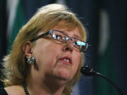 Elizabeth May est d��ue apr�s son exclusion des d�bats des chefs