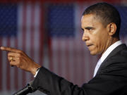 Barack Obama répond aux questions des journalistes après une allocution à l'école secondaire de Riverside, en Ohio.