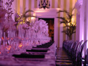 Il en co�tait 28 500 $ US pour s'asseoir � la m�me table que Barack Obama, mardi, au manoir Greystone.