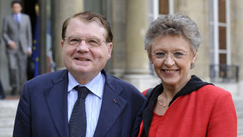 Les Fran�ais Luc Montagnier et Fran�oise Barr�-Sinoussi, laur�ats du prix Nobel de m�decine