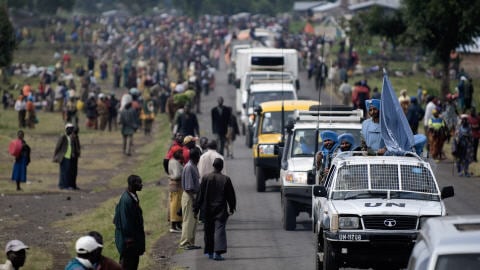 http://img.src.ca/2008/11/03/480x270/AFP_081103rdc-refugie-convoi_8.jpg