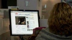 Les réseaux sociaux et la productivité au travail. Les réseaux sociaux et la productivité au travail.