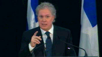 Jean Charest au port de Sept-�les