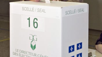 Une urne de vote
