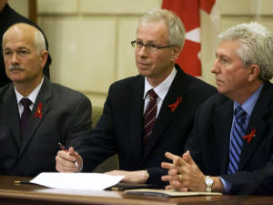 Jack Layton, Stéphane Dion et Gilles Duceppe en conférence de presse