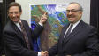 Harvie Andre, � droite, pr�sident d'ArticGas