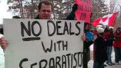 Manifestation devant le 24 Sussex Drive.
