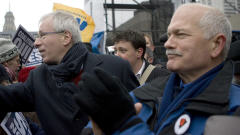St�phane Dion et Jack Layton lors de la manifestation procoalition, samedi � Toronto