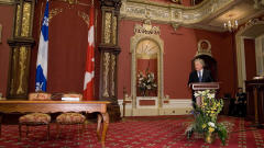 Jean Charest au salon Rouge
