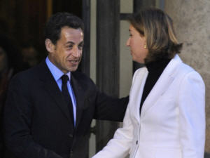 Le président français Nicolas Sarkozy accueille la ministre des Affaires étrangères d'Israël Tzipi Livni