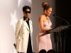 Prince, � gauche, accompagne Jennifer Lopez lors de l'�v�nement Night of Stars