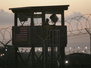 Un mirador sur la base navale de Guantanamo Bay à Cuba
