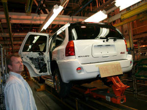 Une chaîne de montage de VUS chez General Motors