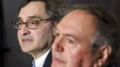Michael Sabia (� gauche) en compagnie du pr�sident du C.A. de la Caisse de d�p�t et placement du Qu�bec, Robert Tessier