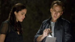 Rose Byrne et Nicolas Cage dans Knowing