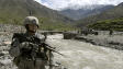 Un soldat am�ricain monte la garde pr�s de Naray, dans la province afghane de Kunar.