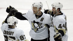Sergei Gonchar (au centre)