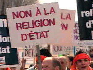 Manifestants contre le cours d'éthique et de culture religieuse