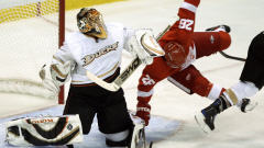 Jonas Hiller