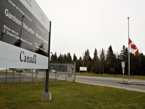 Entrée sur le site de la base de Valcartier.