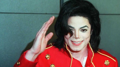 Michael Jackson lors d'une conf�rence de presse � Paris, en mars 1996.