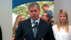 Le ministre de la Sant� du Qu�bec, Yves Bolduc
