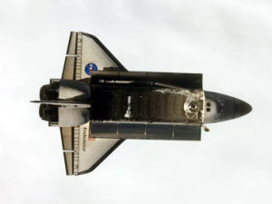 La navette Endeavour en orbite terrestre