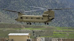 Un hélicoptère Chinook américain en Afghanistan