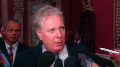Jean Charest ne veut pas intervenir dans la guerre des festivals