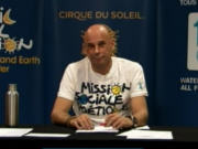 Guy Lalibert� en conf�rence de presse