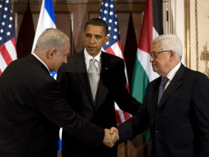 Le premier ministre israélien Benyamin Nétanyahou, le président américain Barack Obama et le président de l'Autorité palestinienne Mahmoud Abbas