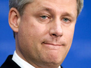 Le premier ministre Stephen Harper lors d'une conférence de presse à la suite du Sommet du G20, à Pittsburgh, le 25 septembre 2009.