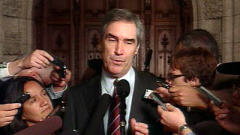 Le chef libéral Michael Ignatieff à la sortie de la Chambre des communes