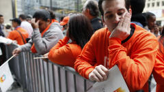 Les gens de Chicago expriment leur d�ception � l'annonce de la ville choisie pour les jeux olympiques de 2016 (Rio).