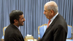 Le directeur g�n�ral de l'AEIA, Mohamed ElBaradei, rencontre le pr�sident iranien, Mahmoud Ahmadinejad.