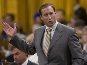 Le ministre de la Défense du Canada, Peter MacKay