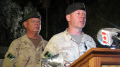 Le brigadier-général Jonathan Vance annonce la mort d'un militaire canadien à Kandahar, le 28 octobre 2009 Le brigadier-général Jonathan Vance annonce la mort d'un militaire canadien à Kandahar, le 28 octobre 2009