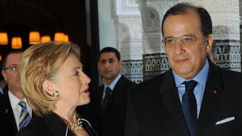 Hillary Clinton en compagnie du ministre marocain des Affaires �trang�res, Taib Fassi Fihri. La secr�taire d'�tat am�ricaine se trouve au Maroc, o� elle doit avoir des discussions avec plusieurs de ses homologues des pays arabes.