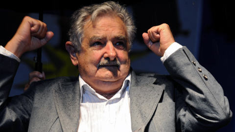 Jose Mujica triomphe au second tour. Jose Mujica triomphe au second tour.