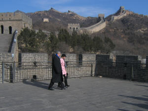 Le couple Harper a visit� la Grande Muraille de Chine.