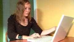 La musicienne Lara Hurni a �t� victime d'hame�pnnage sur Internet.
