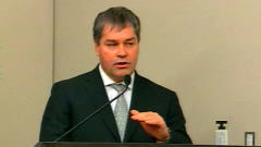 Le ministre de la Santé du Québec, Yves Bolduc