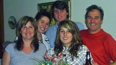 Marie-Jos�e Fortin (� gauche) et Gilles Blackburn (� droite) et leurs enfants William et Laurence