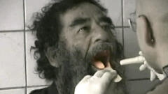 Saddam Hussein est capturé en décembre 2003