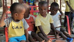 Des enfants haïtiens à l'orphelinat Maison de l'Espoir à Lilavois.