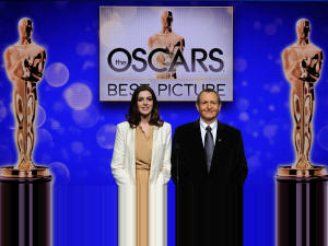 L'actrice Anne Hathaway et le président de l'Académie Tom Sherak
