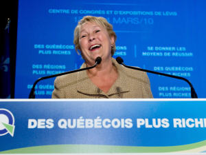 La chef péquiste Pauline Marois au colloque du parti sur l'économie, à Lévis.
